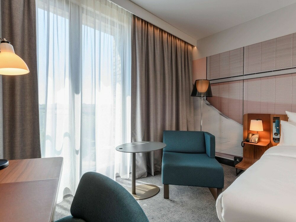 Фото Novotel Regensburg Zentrum