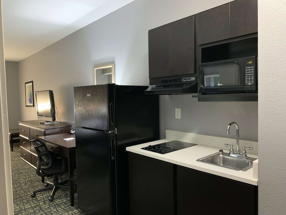 Фото Best Western Plus Olive Branch Hotel & Suites