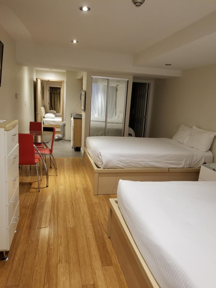 Фото Dragon Gate Inn