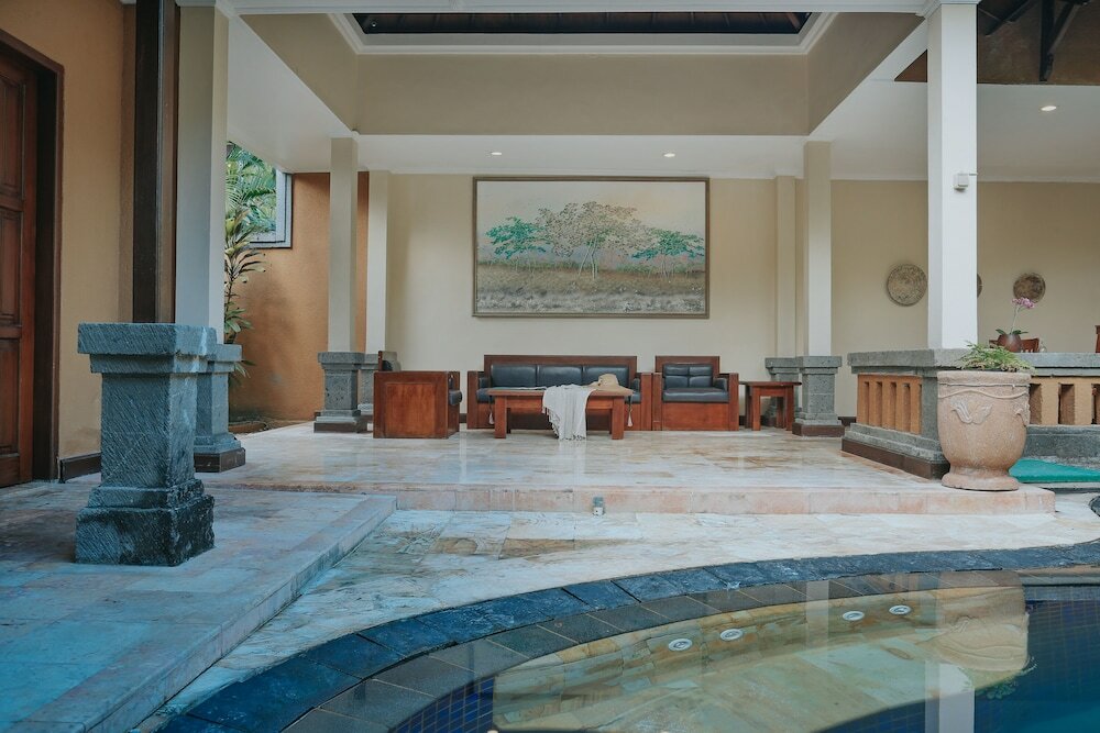 Фото Parigata Villas Resort