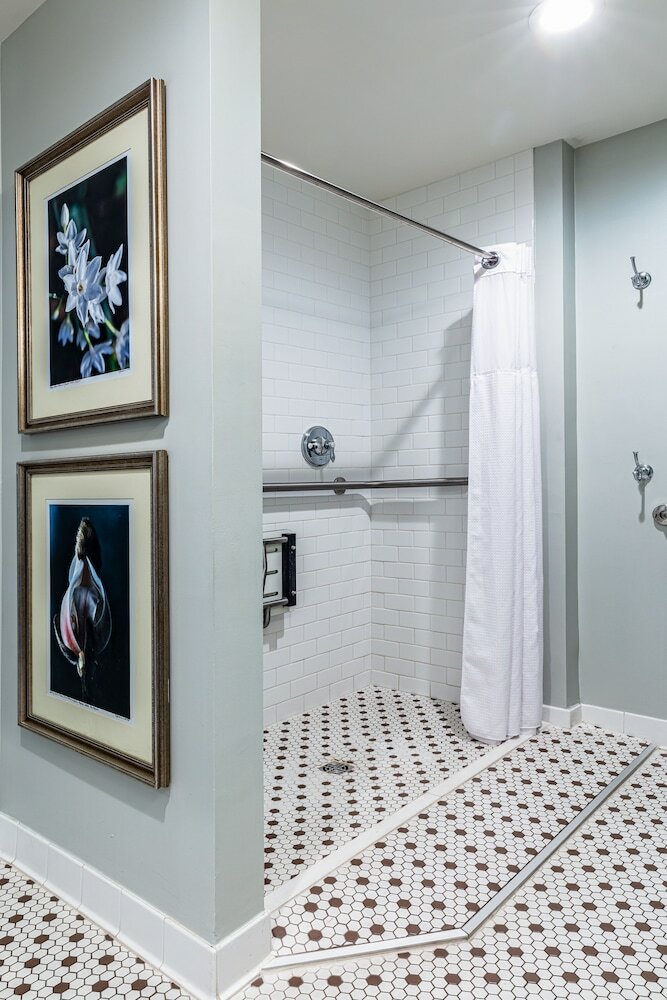 Фото The Inn at the Crossroads