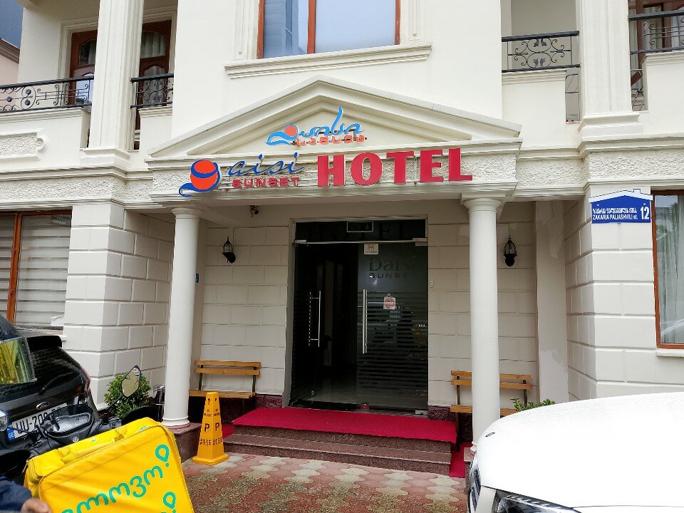 Фото отеля 1