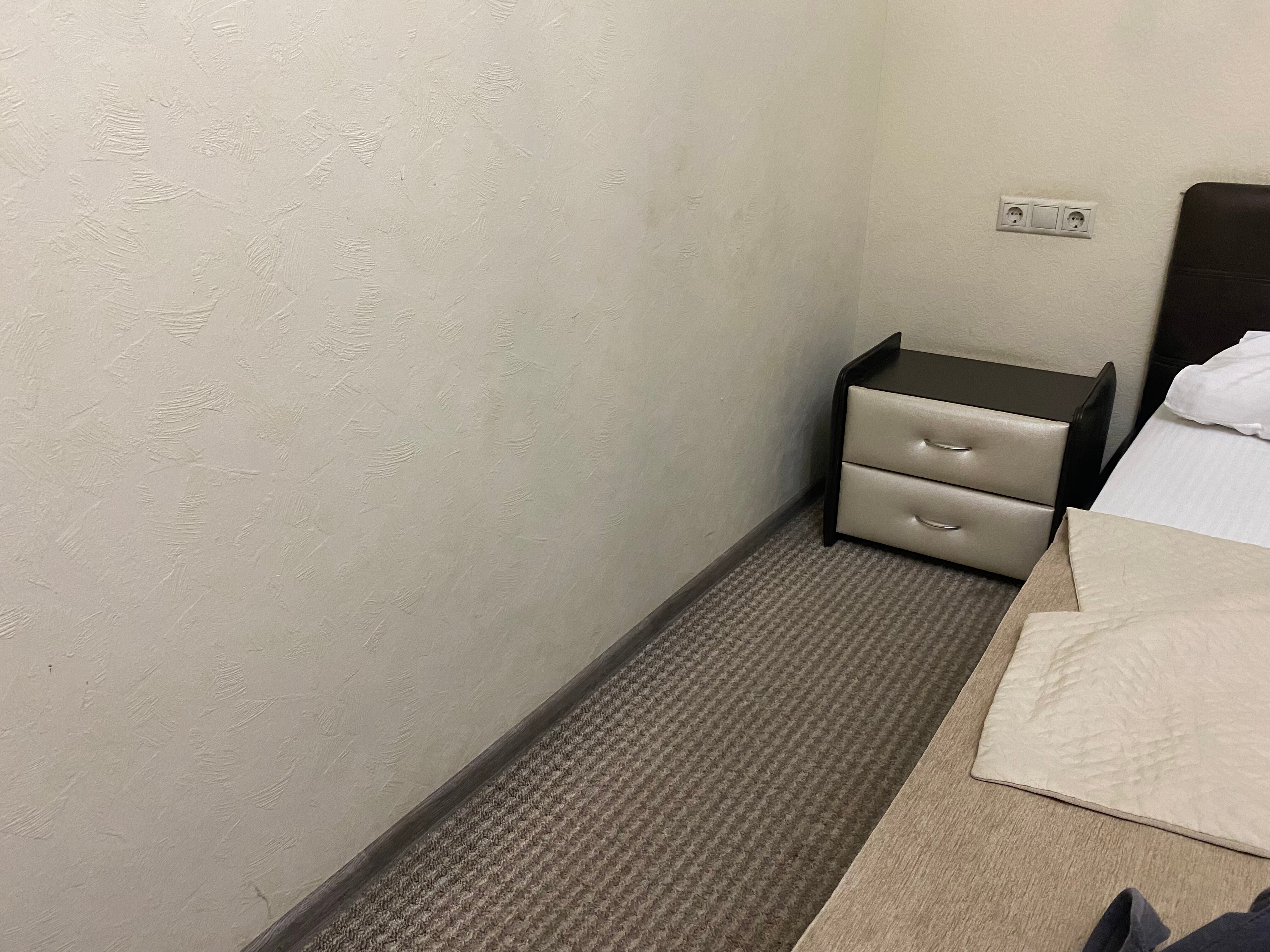 Фото Алекс Холл