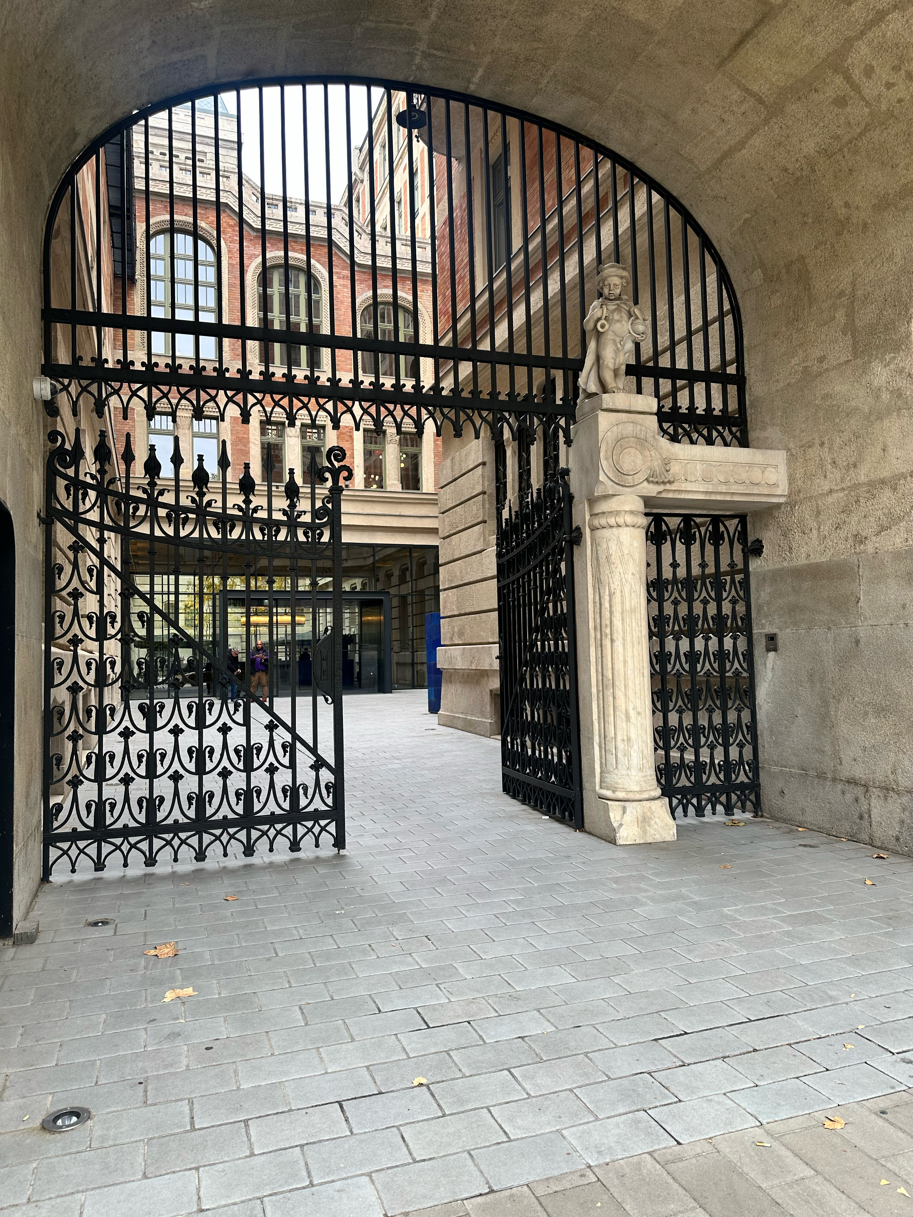 Фото Kozmo Hotel Suites & SPA