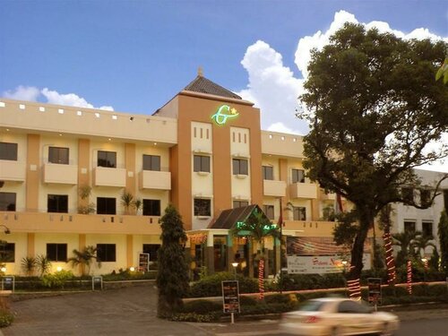 Гостиница Hotel Grasia в Семаранге
