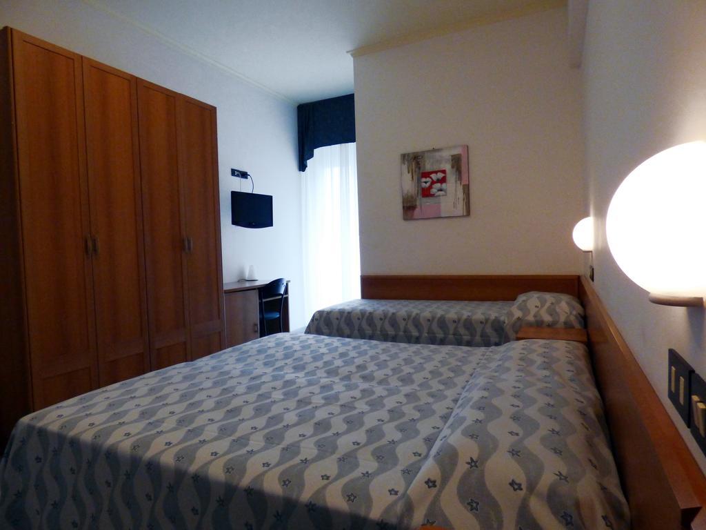 Фото Hotel Sunset