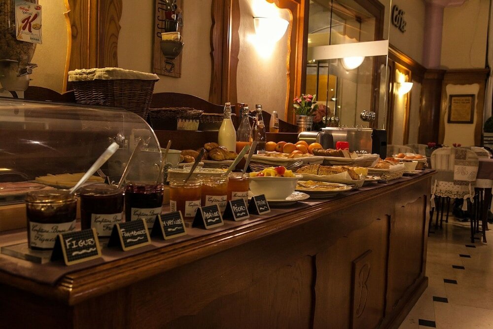 Фото Brit Hotel Bristol Montbéliard