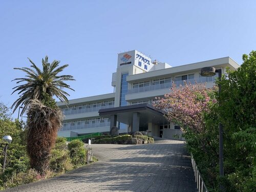 Гостиница Iyashinoyado Kurhouse Shirahama в Префектуре Вакаяма