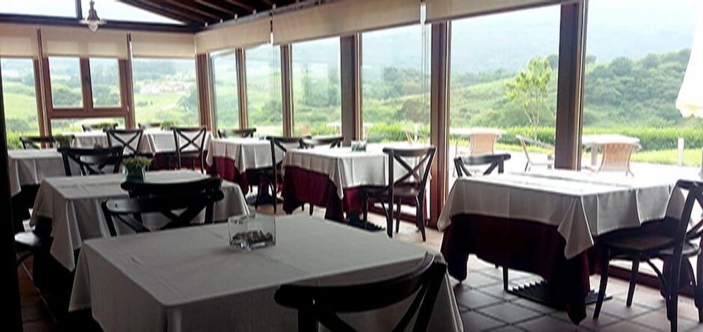 Фото Hotel Puerta del Oriente