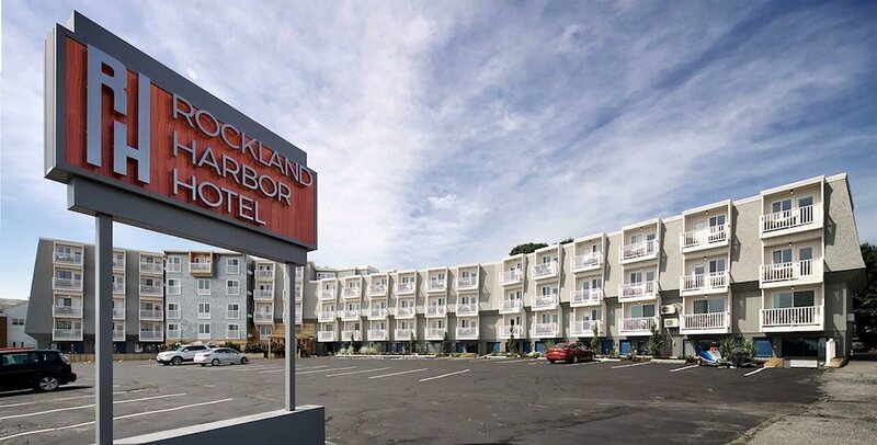 Гостиница Rockland Harbor Hotel