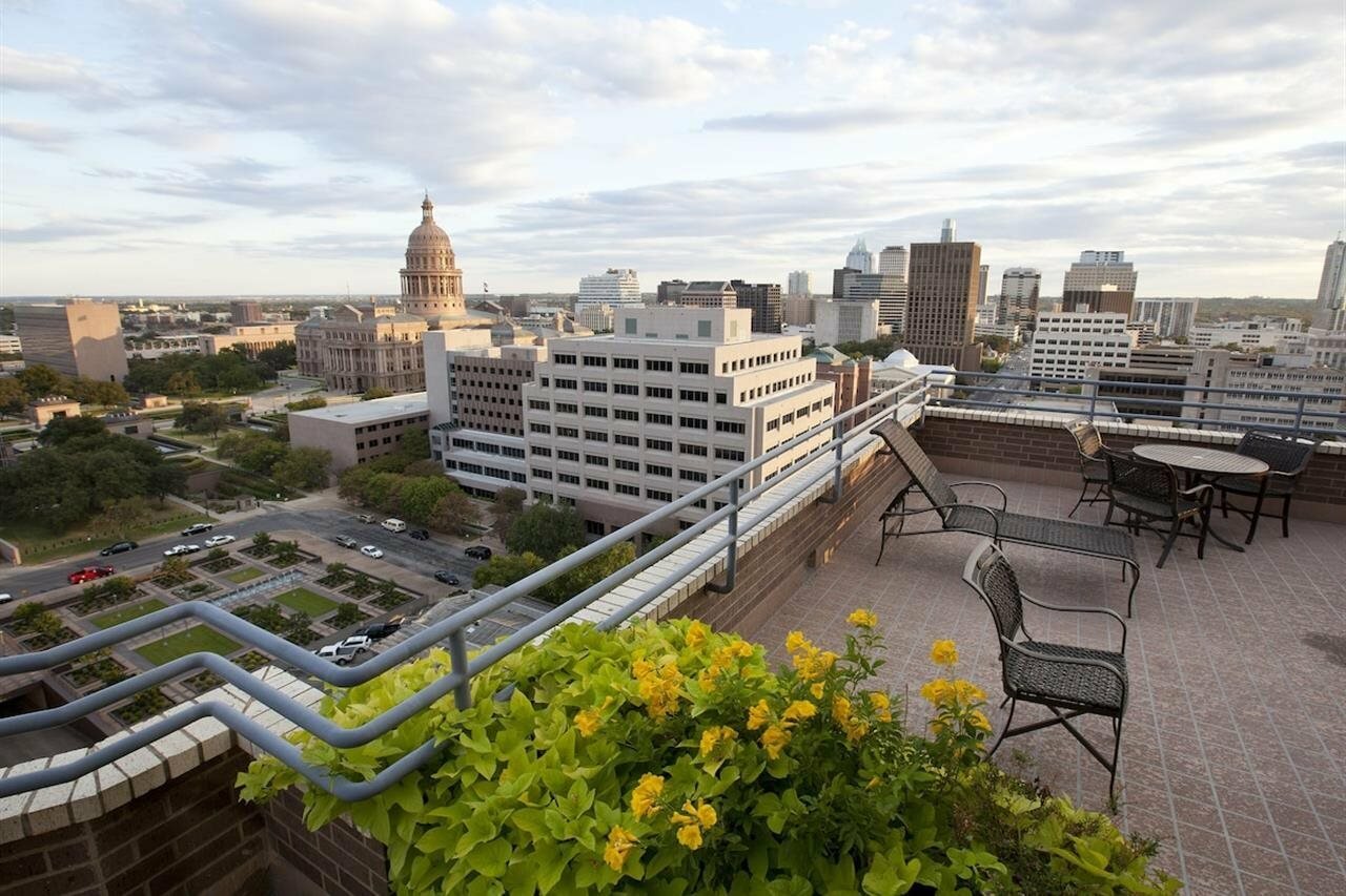 Фото DoubleTree Suites by Hilton Hotel Austin