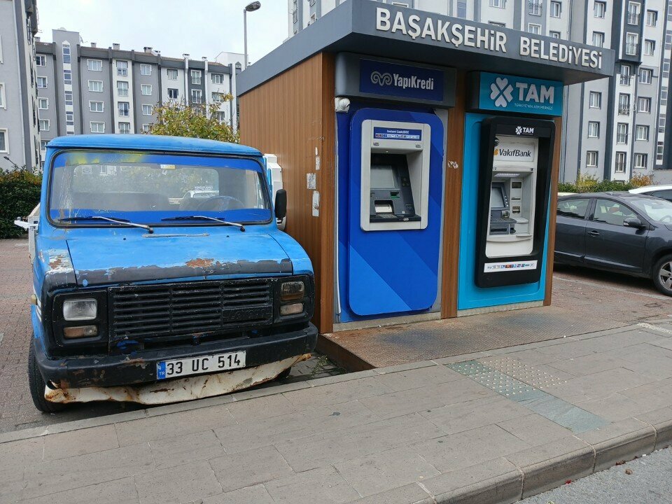 ATM Yapi Kredi, Istanbul, photo