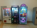 Игровой автомат (Molodoguardeycev Street, 7) ، آلة البيع الذاتي
