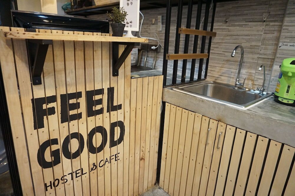 Фото Feel Good Bangkok Hostel