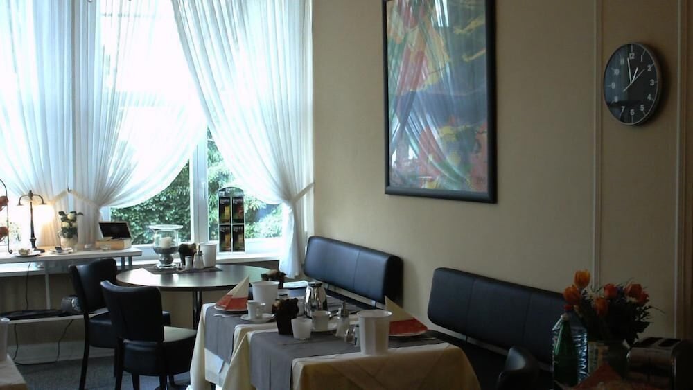 Фото Hotel Kronprinzen