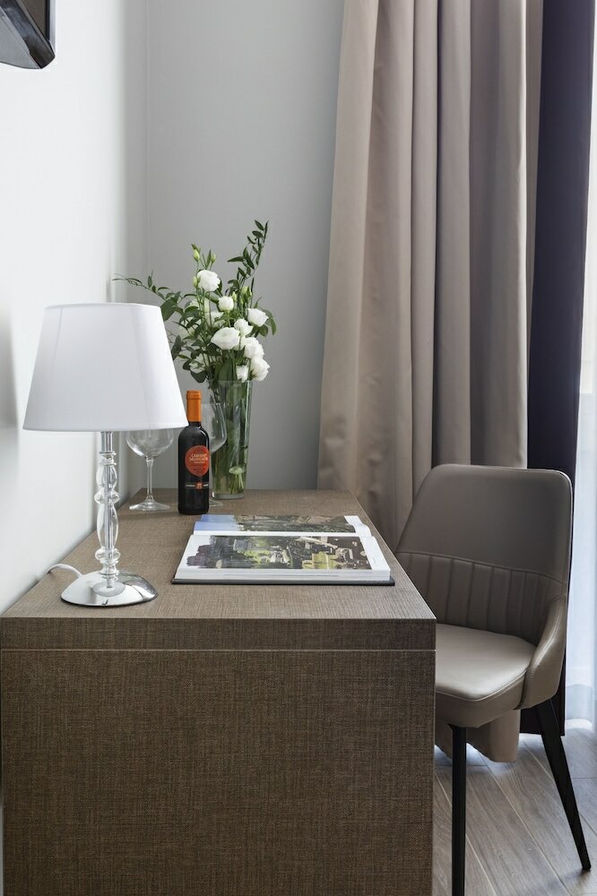 Фото Giubbonari Suites