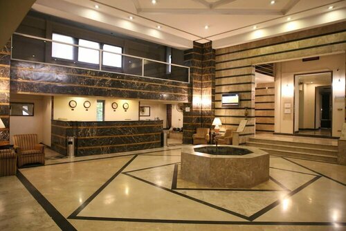 Гостиница Carlton Tower Hotel Lahore в Лахоре