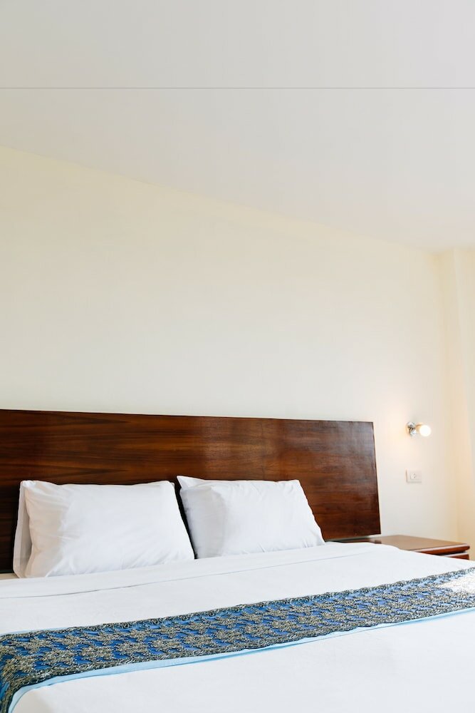 Фото Sinkiat Thani Hotel