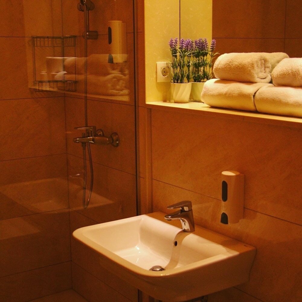 Фото Wine Hotel Cesarica