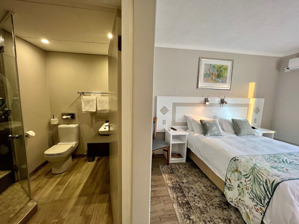 Фото Lüderitz Nest Hotel