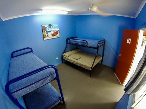 Гостиница Cable Beach Backpackers - Hostel