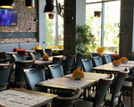 A Gde Ya? Bar&Kitchen (Mozhayskoye Highway, 159), bar, pub