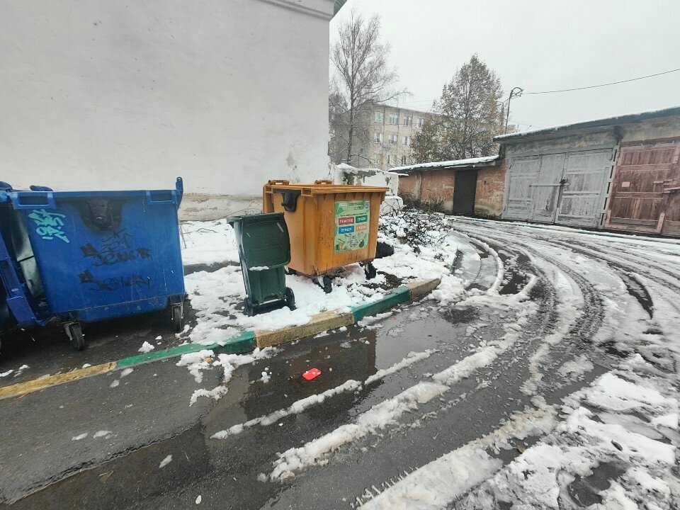 Waste sorting Пункт приема бумаги, металла, Tula, photo