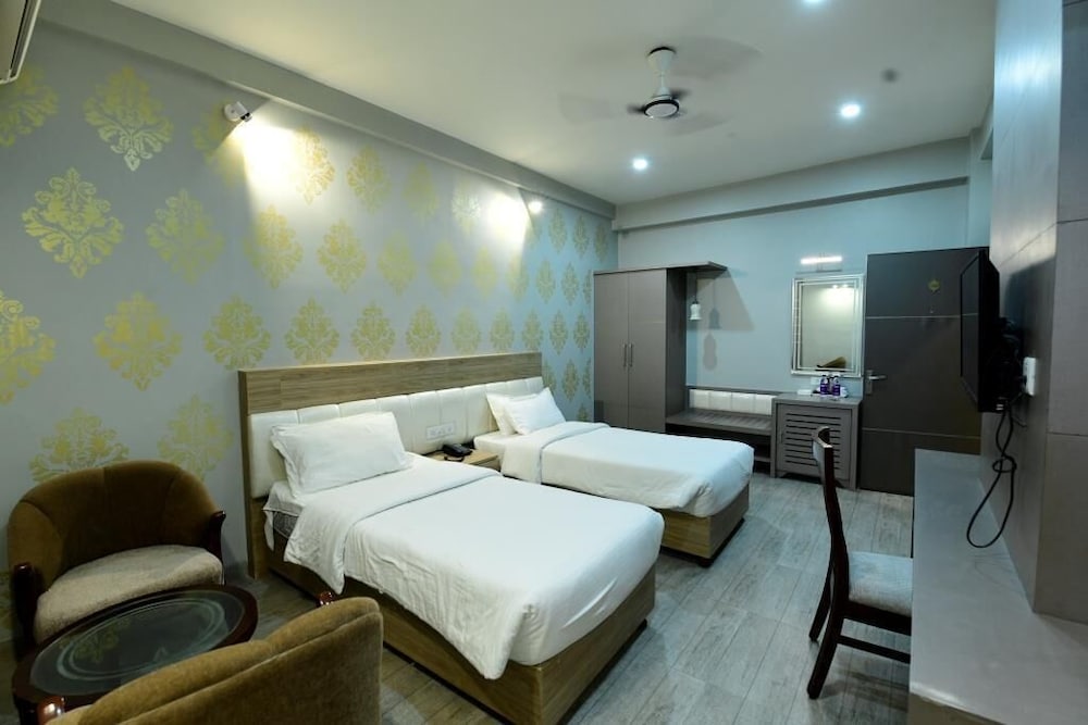 Фото Hotel Jataka Inn