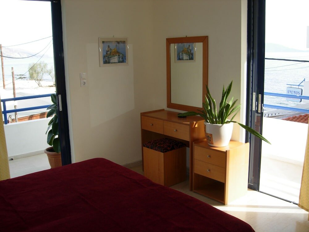 Фото Philippos Studios