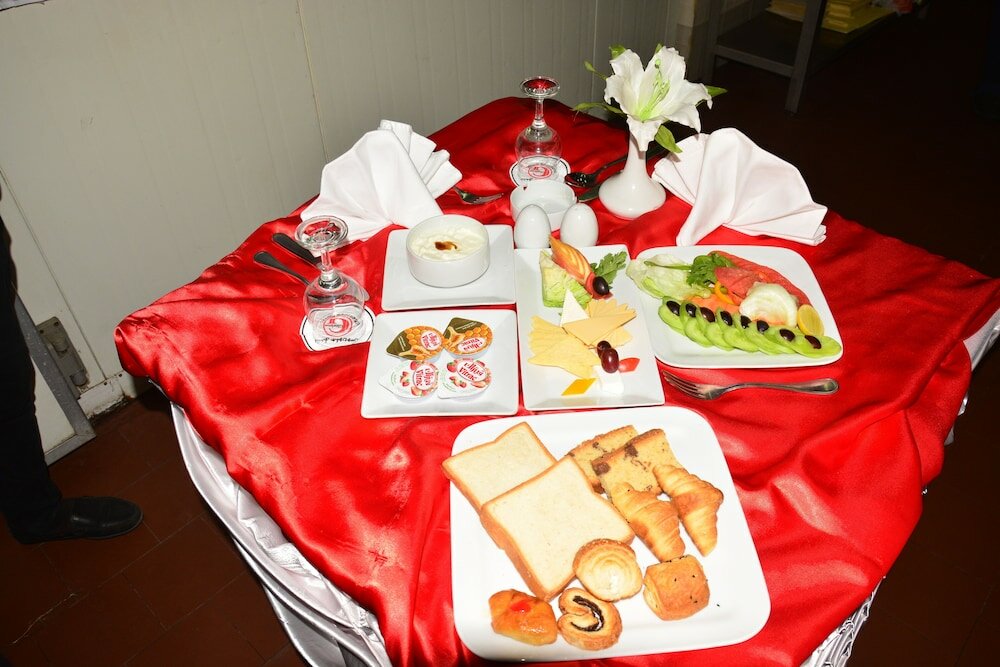 Фото Glorious Hotel