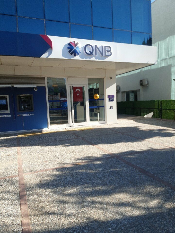 Banco Qnb Gaziemir Şubesi, , foto
