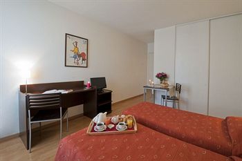 Фото Adagio Access Paris Vanves - Porte de Châtillon