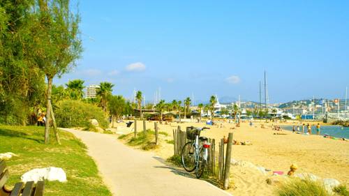 Фото Logis Hôtel Atoll