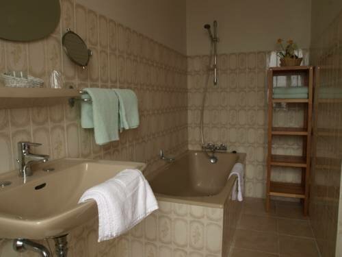 Гостиница Hotel Les Chenets в Гапе