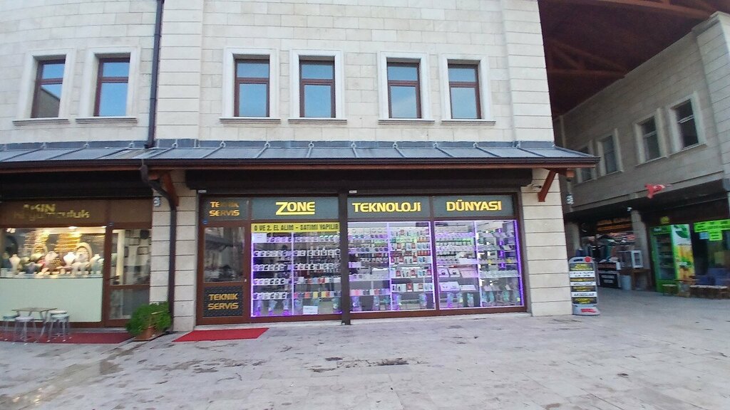 Mobile phone store Zone Technology, Konya, photo