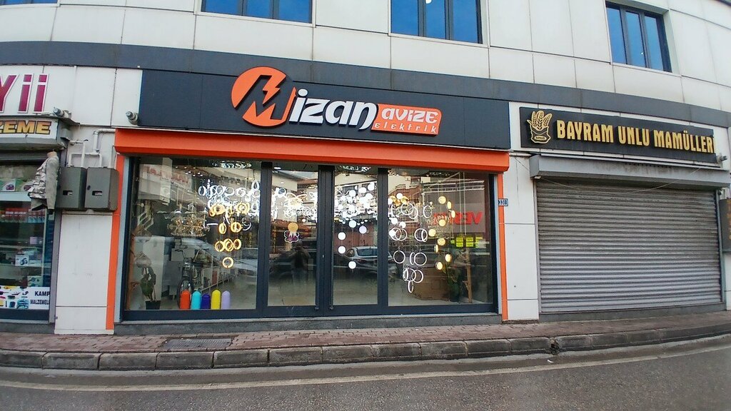 Lamps Mizan Chandelier, Konya, photo