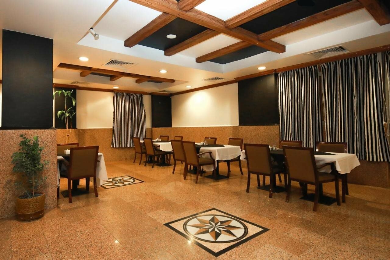 Фото LaVilla Hotel