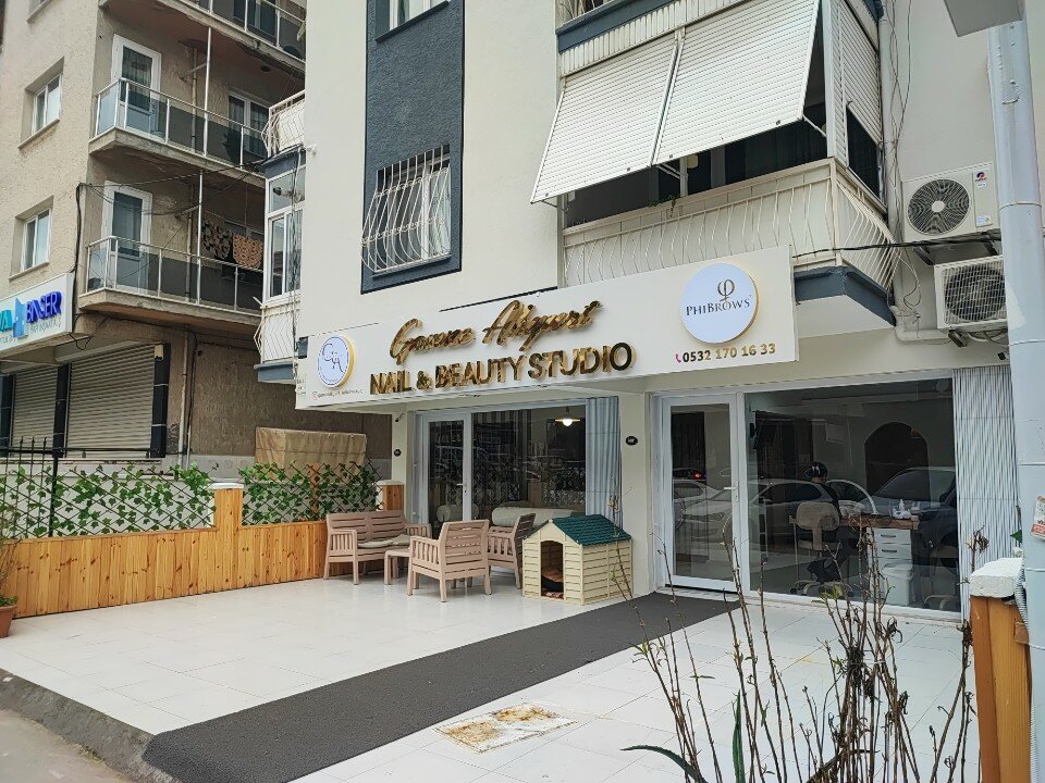 Gamze Akyurt Nail Beauty Studio