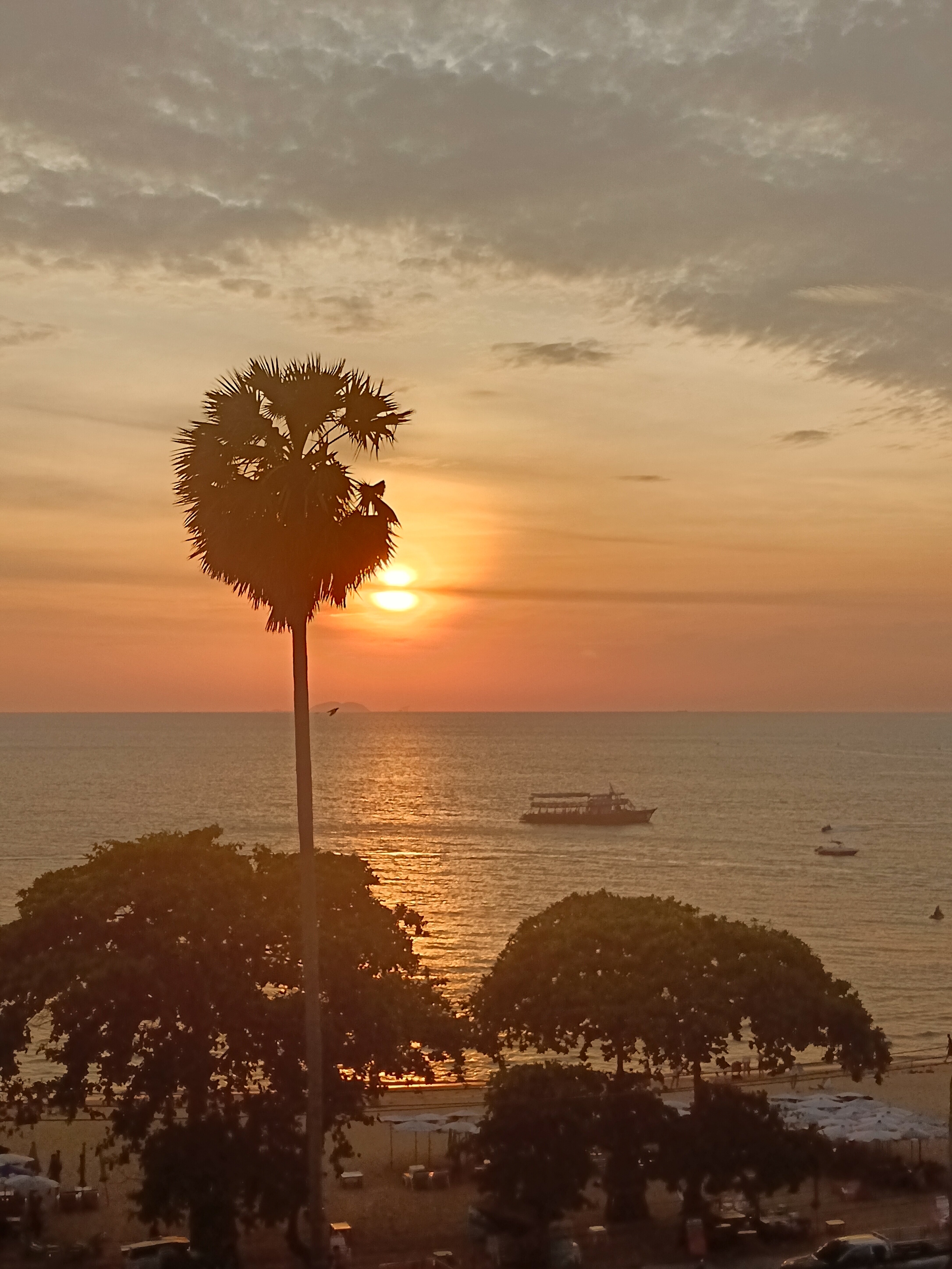 Фото Grand Jomtien Palace Hotel