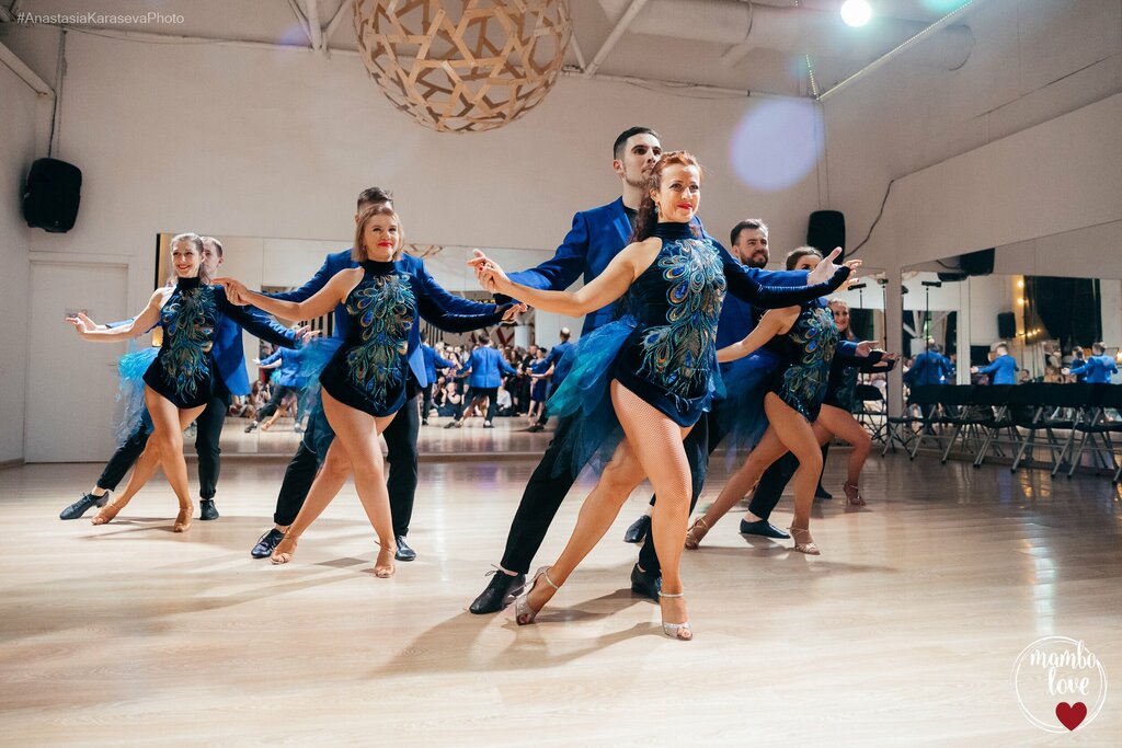 Dans okulları Be Salsa, Saint‑Petersburg, foto