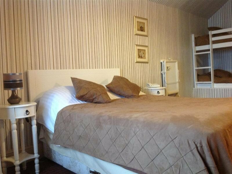 Фото Balmoral Lodge Hotel