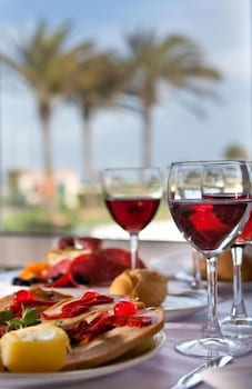 Фото Evenia Zoraida Garden