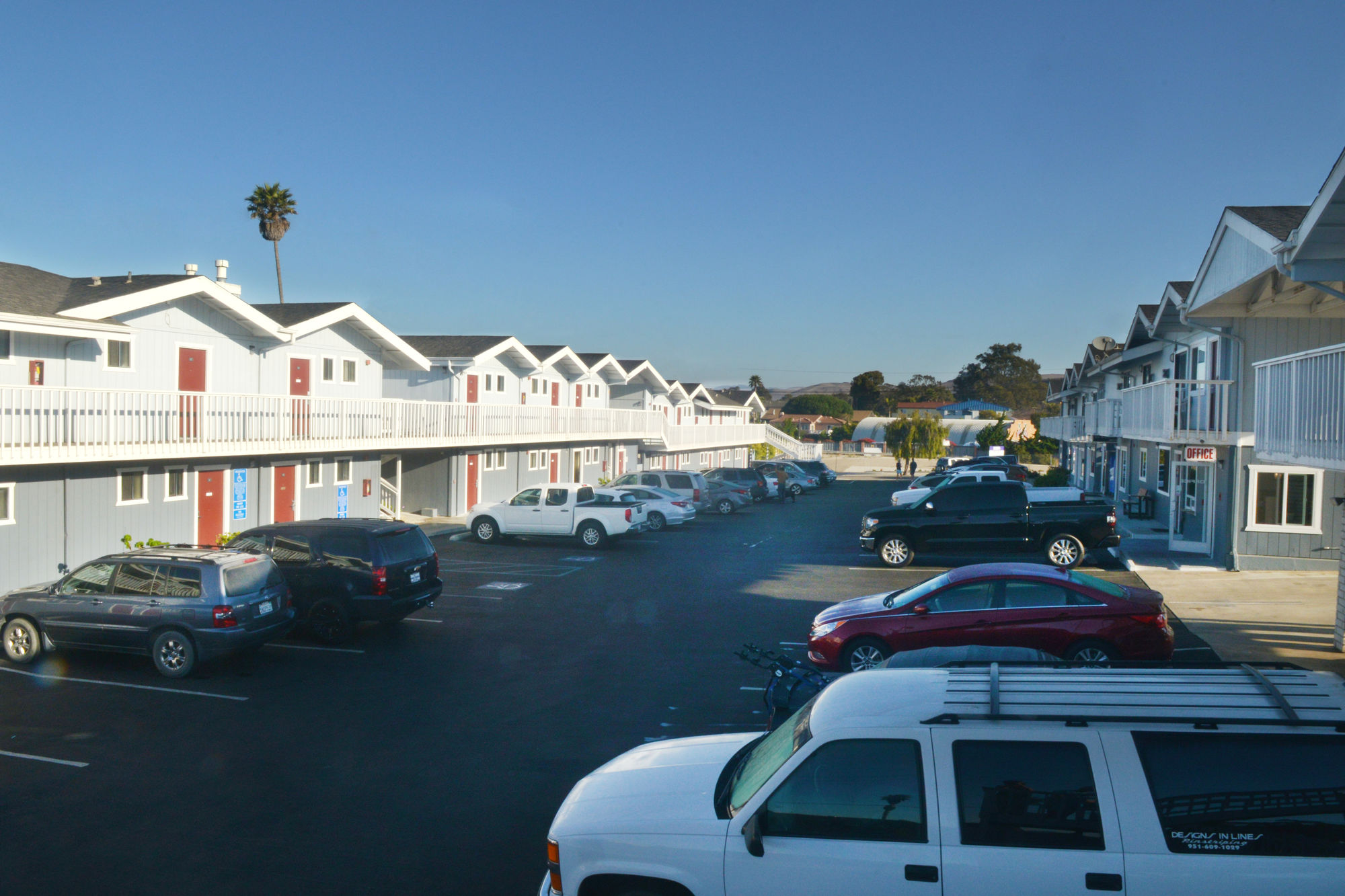 Фото Coastal Breeze Inn