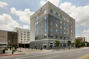 Гостиница Embassy Suites by Hilton Atlanta Midtown