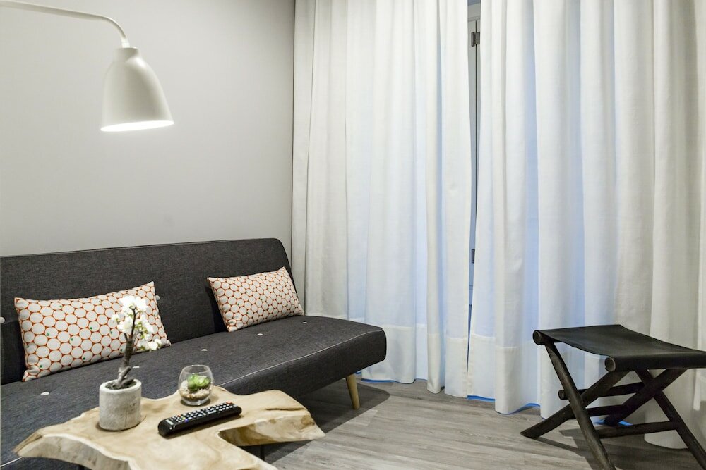 Фото Hotel Boutique Teatro Romano