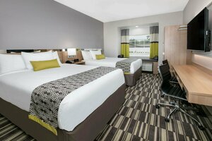 Гостиница Microtel Inn and Suites by Wyndham Lubbock