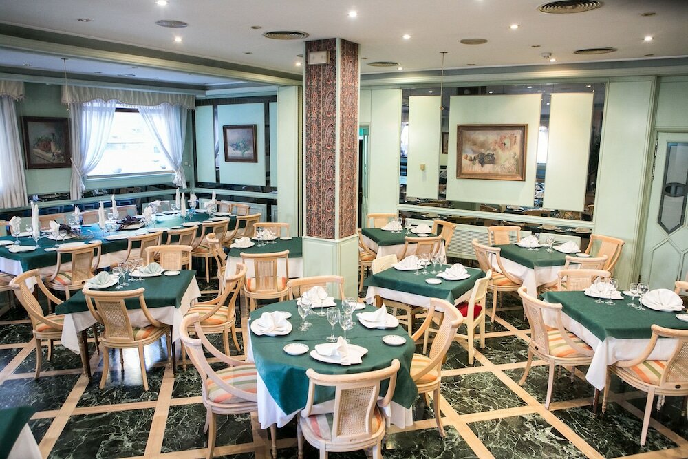 Фото Hotel Tibur