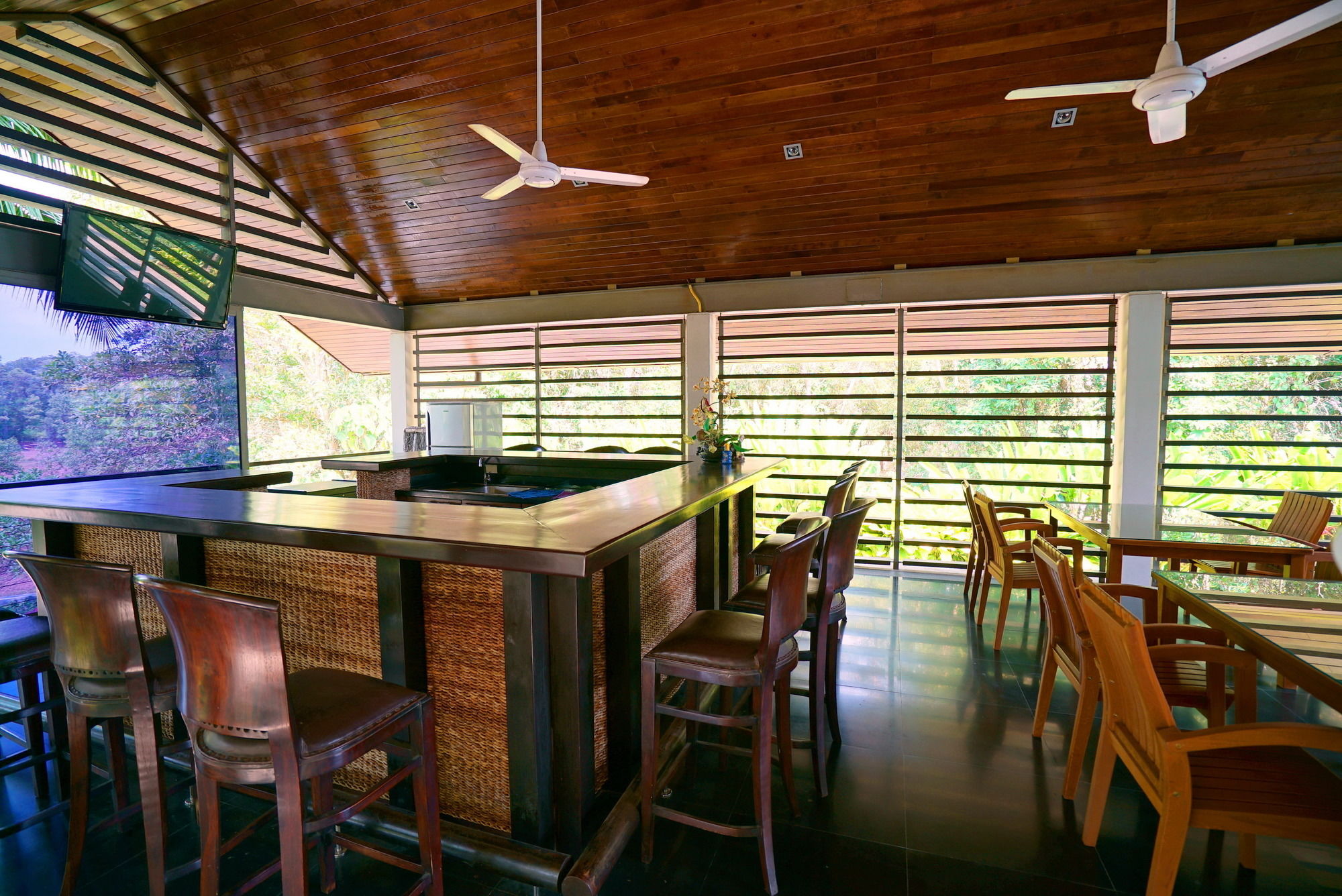 Фото Casuarina Shores Apart Hotel