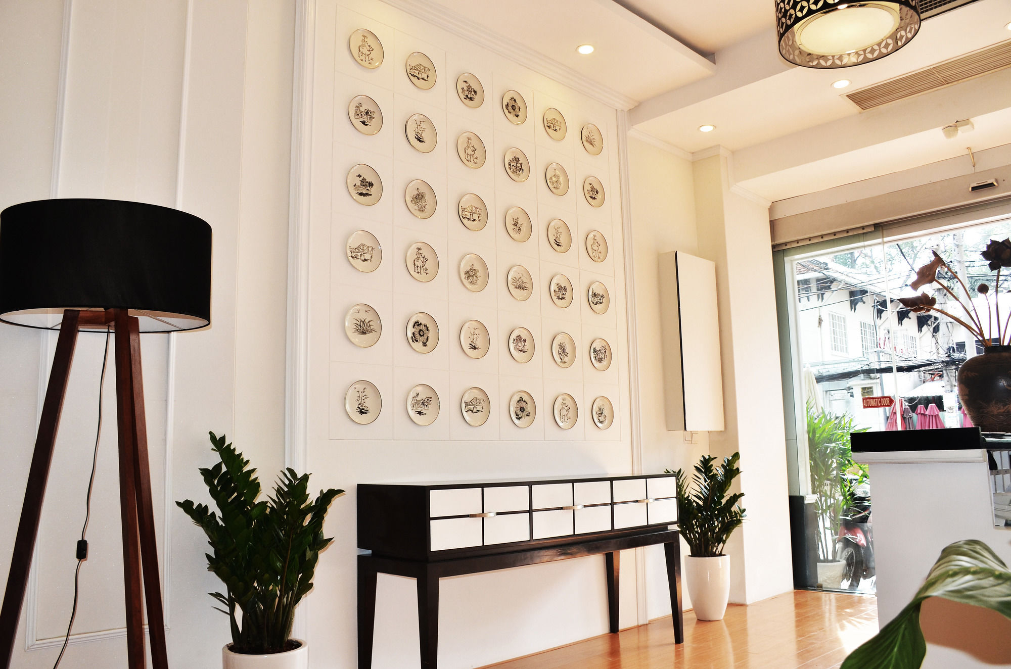 Фото Sense Legend Hotel