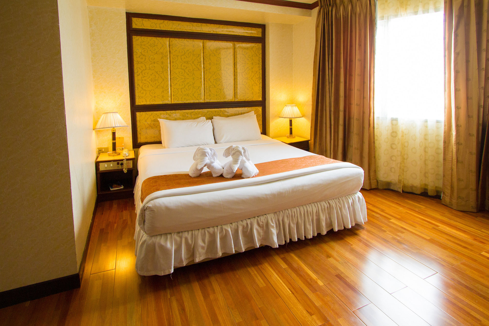 Фото Thong Tarin Hotel